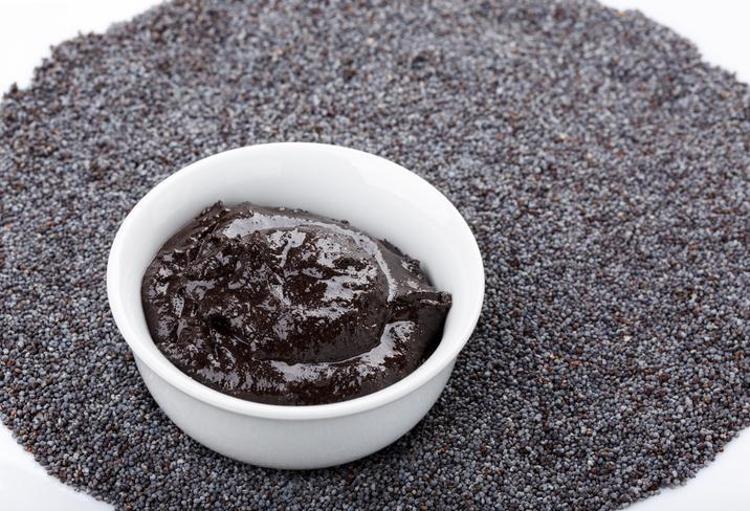 Tahin pekmezden daha faydalı 1 kaşığı öksürüğün kökünü kurutuyor