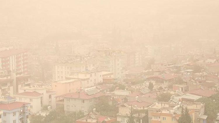 Meteoroloji 5 il için alarm verdi Görüş mesafesi sıfıra düştü: Evinizde kalın