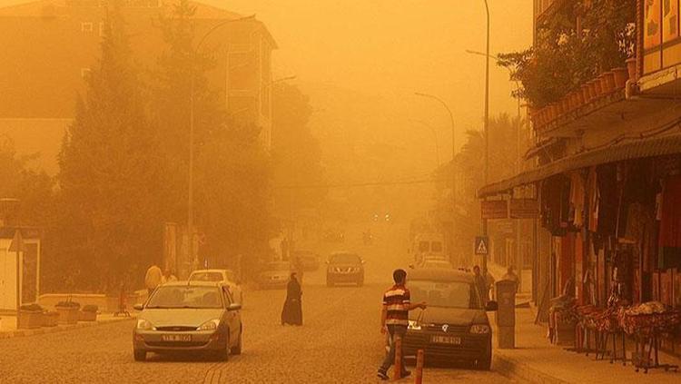 Meteoroloji 5 il için alarm verdi Görüş mesafesi sıfıra düştü: Evinizde kalın