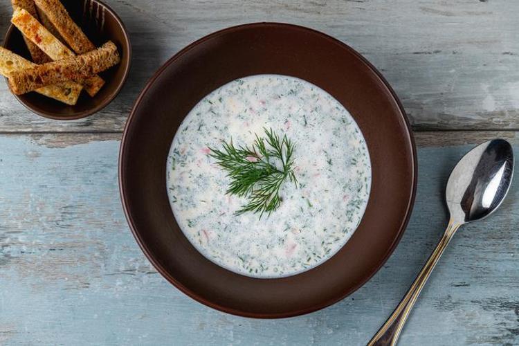 Yoğurdun içine 1 kaşık ekleyince faydası 10 katına çıkıyor Gaz, şişkinlik ve hazımsızlığın kökünü kazıyıp bağırsakları motor gibi çalıştırıyor