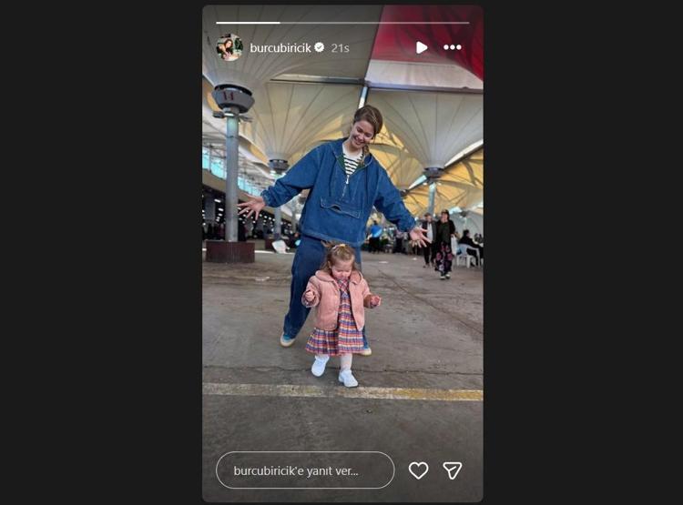 Burcu Biricik kural bozdu ve kızını paylaştı İşte minik Luna...