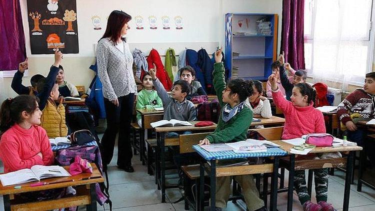 ÖĞRETMENLER GÜNÜ NE ZAMAN ÖĞRETMENLER GÜNÜ RESMİ TATİL Mİ 2025 ÖĞRETMENLER GÜNÜ TARİHİ