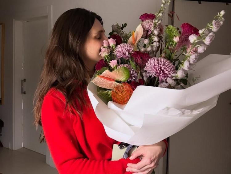 YENİ YAŞINI KUTLADI