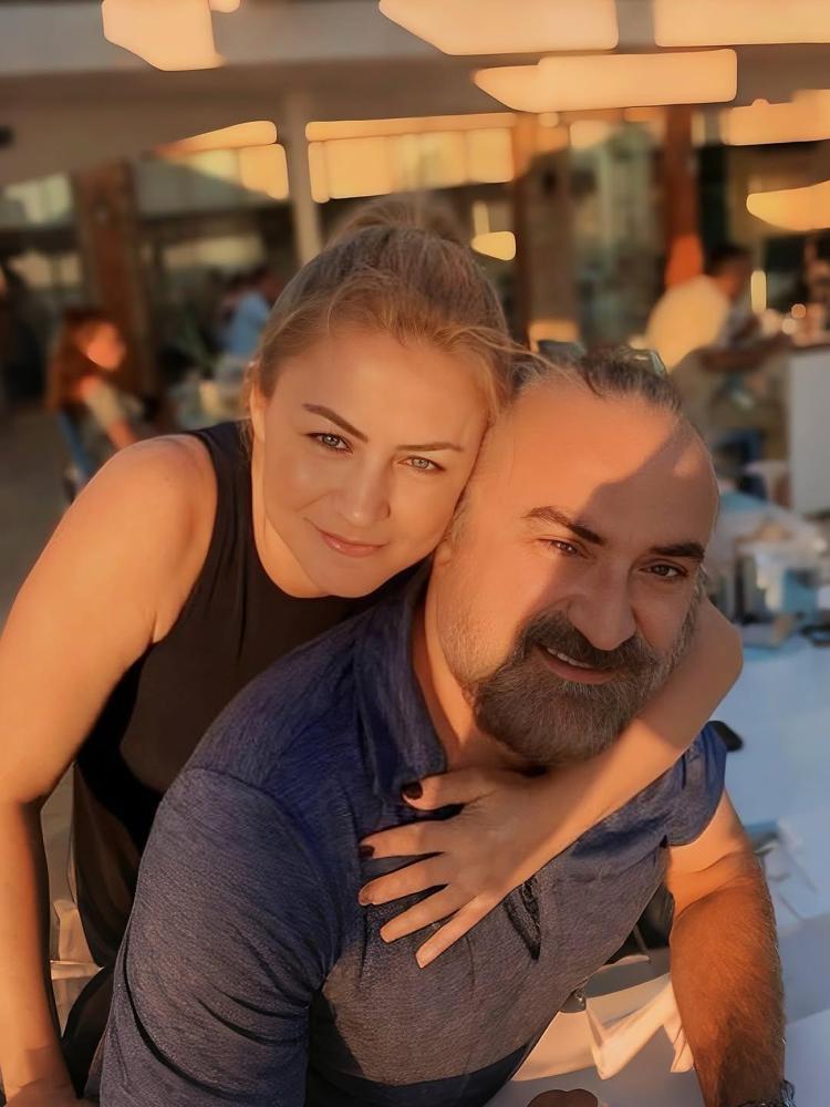 Volkan Konakın kızı Derinin şarkı söylediği anlar tüyleri diken diken etti