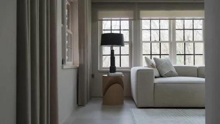 Kıvanç Tatlıtuğ ve Başak Dizer’in evi görenleri hayran bırakıyor Dekorasyon dergilerinden fırlamış gibi