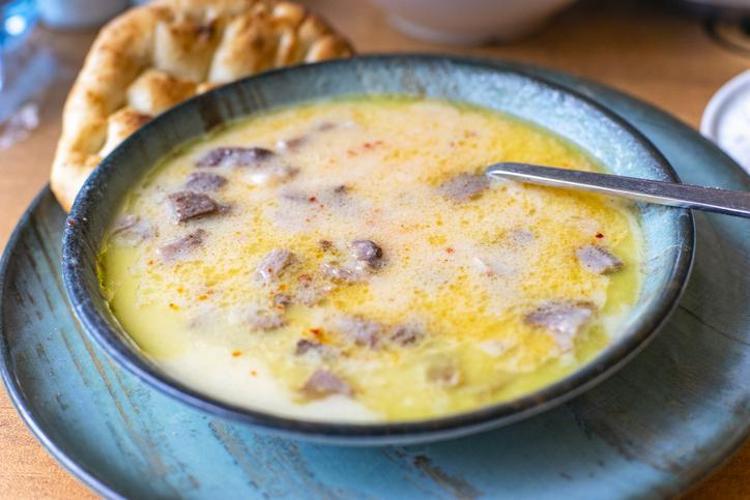 Kolajen depolarını fullüyor Kemikleri beton gibi güçlendiriyor, kaşık kaşık yiyin