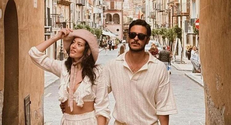 Anıl Altan paylaşımıyla merak uyandırdı Sizi biriyle tanıştıracağım