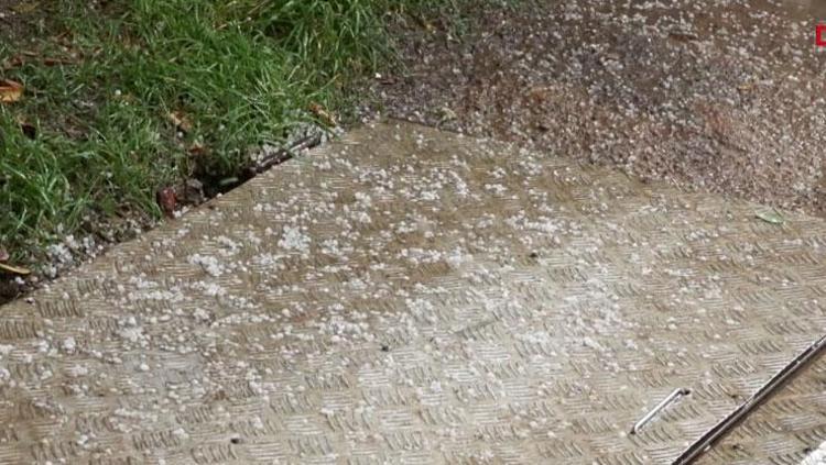 İSTANBULA DOLU SÜRPRİZİ