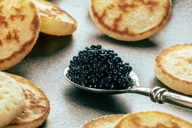 Bir kavanozu için 20 yıl bekleniyor: Kilosu 4 bin dolardan satılıyor Metal kaşıkla bile yenmeyen lezzet...