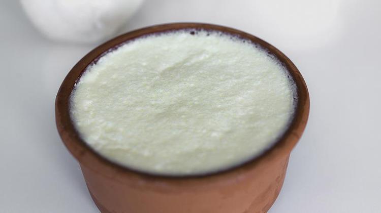 Yoğurt yapmanın sırrı açığa çıktı Şeflere kaşık attıran lezzet için içine 1 kaşık eklemek yeterli, kıvamını taş gibi yapıyor