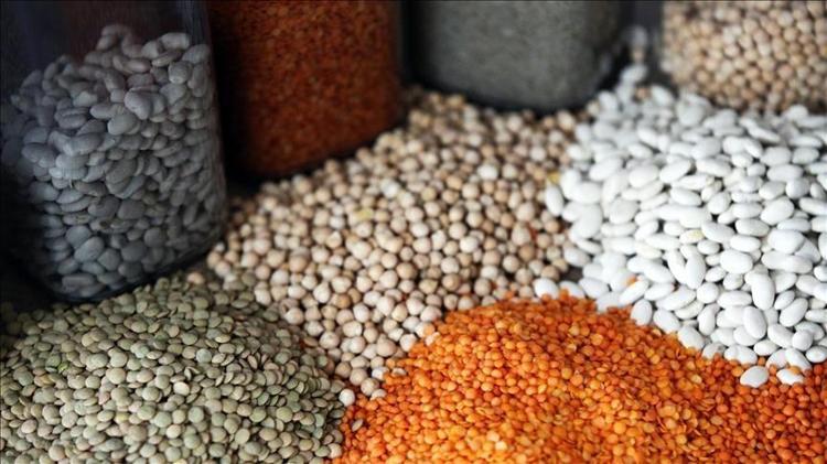 Kuru fasulyedeki gazı sıfırlıyor Haşlama suyunun içine 1 kaşık ekleyin: Dörde bölüp atmak yeterli