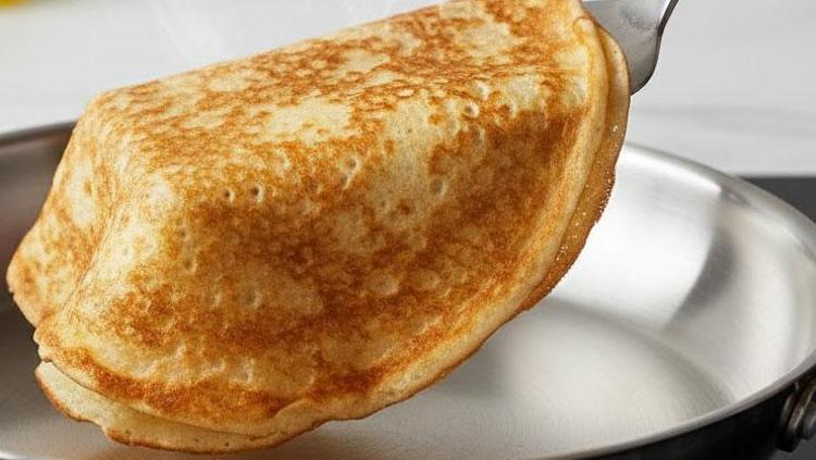 Yanmış tavayı temizlemenin en kolay yolu Asla çizilmiyor