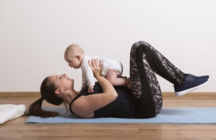 5. DÜZENLİ VE HAFİF EGZERSİZLERE DEVAM EDİN