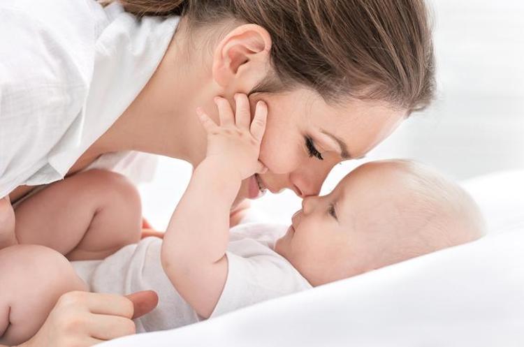 Bebekler üzerinde anne sesi neden bu kadar güçlü Uzmanlar merak edilenleri açıkladı