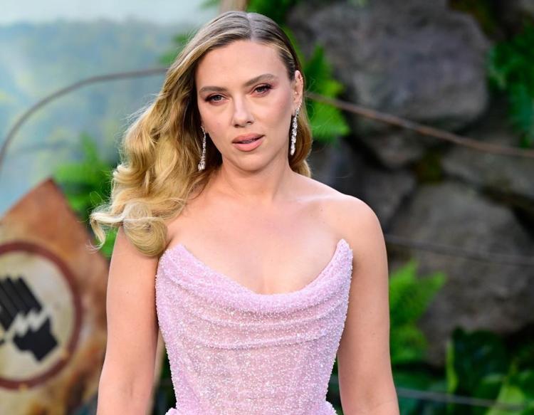Scarlett Johanssondan samimi itiraflar Eşiyle ilk buluşmasında kaçmış