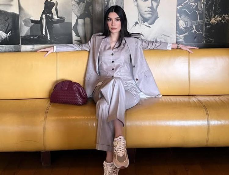 Uzun zamandır yalnız Güzel oyuncu Burcu Kıratlıdan aşk itirafı