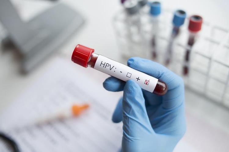 Doğru yaşta yaptırılınca koruyuculuğu en üst seviyeye çıkıyor HPV aşısında önemli detay: 15 yaş sonrası dozu değişiyor