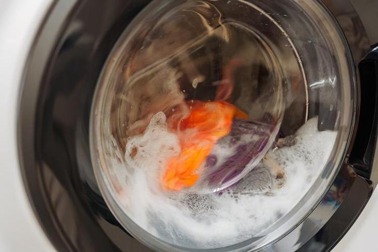 DETERJAN GÖZÜNÜ TEMİZLEYİN