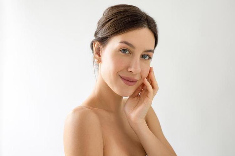 TERTEMİZ CİLDİN SIRRI: DOĞAL CİLT BAKIM MASKELERİ