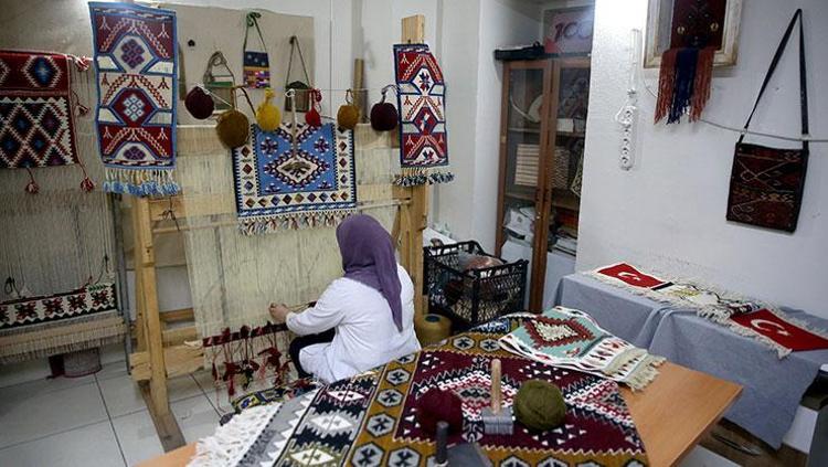 Tarihi kilim dokunup arşivleniyor Tek amaç unutulmaması