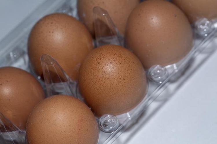 Yumurtalar gerçekten oda sıcaklığında mı olmalı Uzmanlar doğru yöntemi açıkladı