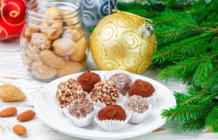 3 MALZEMELİ HURMA TOPLARI