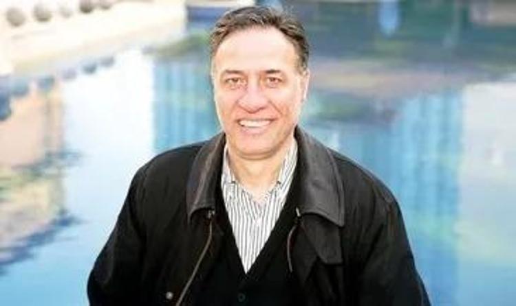 Kemal Sunalın eşi Gül Sunaldan duygulandıran paylaşım Sanki beraberiz değil mi Kemal