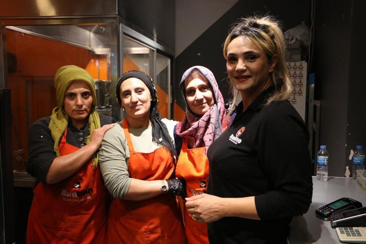Bu işletmede sadece kadınlar çalışıyor Diyarbakırda bir ilk