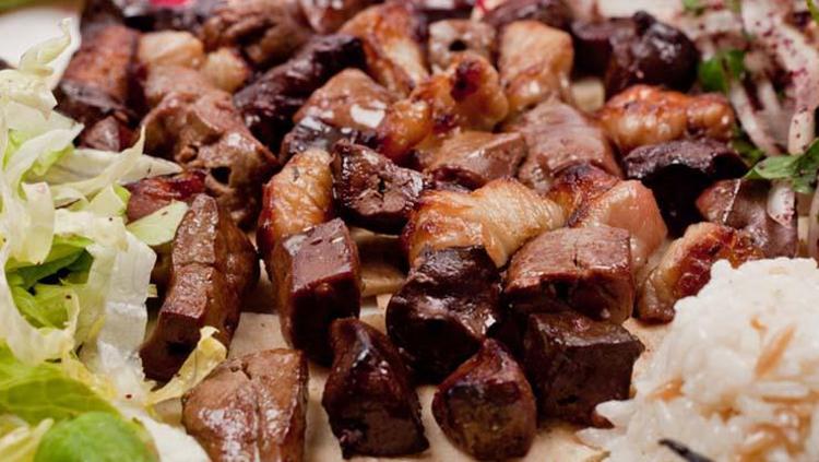 Kolajen ve B12 deposu besin Haşlayıp kaşık kaşık yiyin