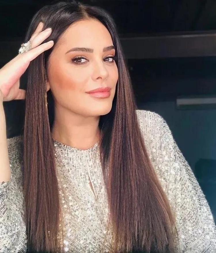 Reyhan Karaca takipçisinin attığı mesajla çileden çıktı