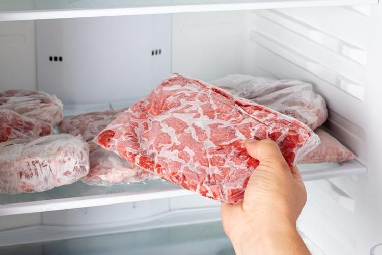 Dondurucuda et saklayanlar dikkat Kırmızı et ve tavuk için süreler farklı