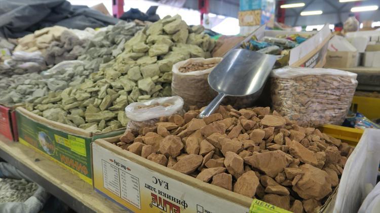 Ne çekirdek ne fıstık... Toprak yiyorlar Vitamin deposu gulboto gerçeği