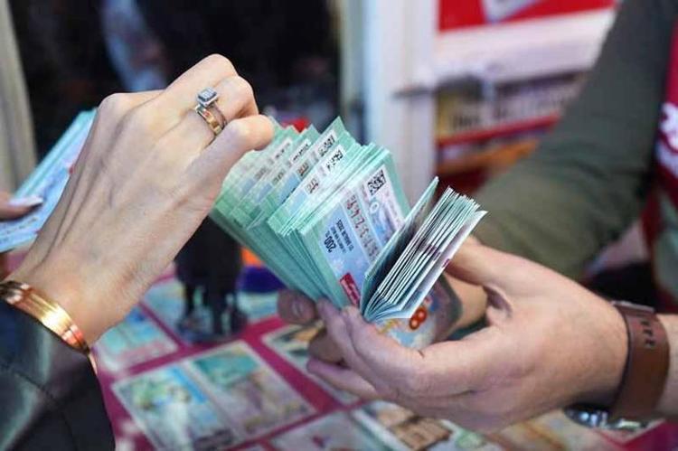 Garantili dağıtım rekor ikramiyeye ilgiyi artırdı Milli Piyango biletleri her an bitebilir