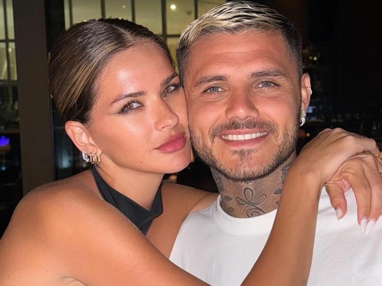 Aşka geldiler Mauro Icardi ve sevgilisinden İstanbul Boğazında romantik pozlar