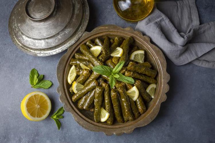 Ne dondurucu, ne salamura... Sarma sevenlerin favori tarifi: Bu yöntem bir başka