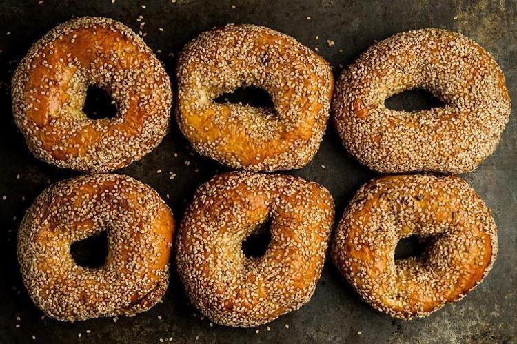 Kıyır kıyır kandil simidi tarifi Bir daha dışarıdan almayacaksınız: Sadece 20 dakikada hazırlanıyor