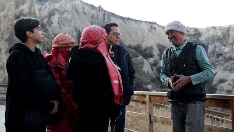 14 yaşında Avanosa gelip kendi kendine 9 dil öğrendi Ortaokul mezunu olduğuma inanmıyorlar