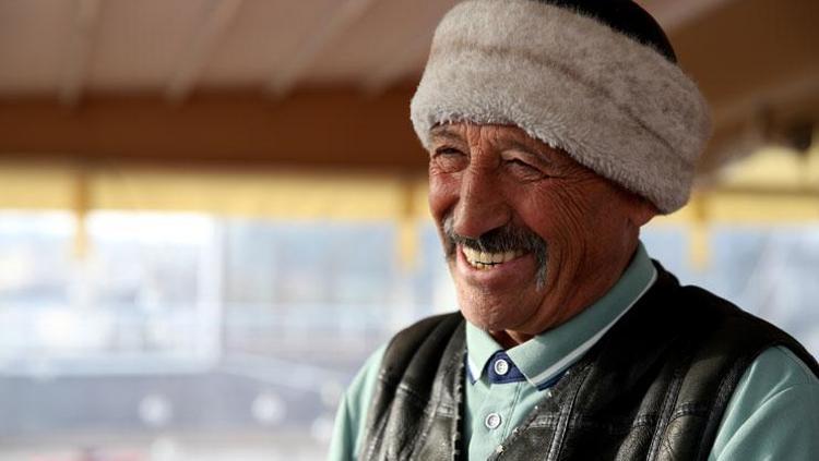 14 yaşında Avanosa gelip kendi kendine 9 dil öğrendi Ortaokul mezunu olduğuma inanmıyorlar