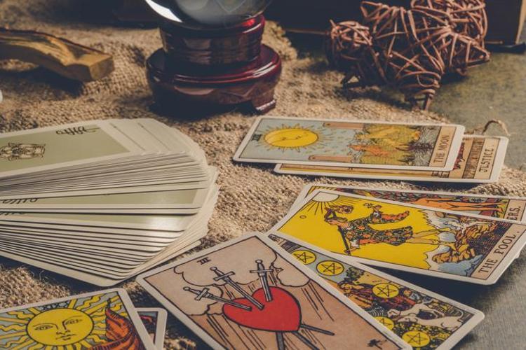 GÜNLÜK TAROT KART AÇILIMI 29 Aralık 2025 İlişkiniz size ne anlatıyor