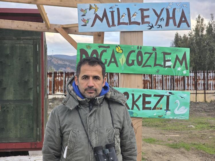 Türkiyedeki 503. tür kayda geçti Kıtalar ötesinden gelen büyük misafir: Saatlerce izledik
