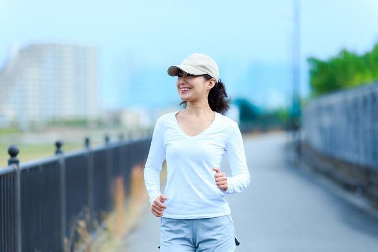30 dakikada 10 bin adım atmış gibi etki ediyor İspanyolların yeni favorisi olan Japon zayıflama sırrı
