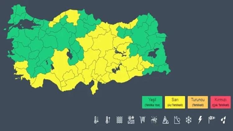 Kuvvetli kar alarmı İstanbul Valiliği yağış beklenen ilçeleri açıkladı: Birçok ilde eğitime ara verildi
