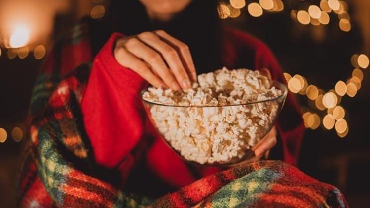 2026 yılbaşında ne izlenir Netflix, Disney+ ve Prime Video yılbaşı film ve dizi önerileri, klasik yılbaşı filmleri (GÜNCEL)