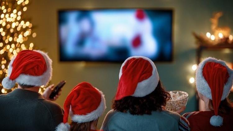 2026 yılbaşında ne izlenir Netflix, Disney+ ve Prime Video yılbaşı film ve dizi önerileri, klasik yılbaşı filmleri (GÜNCEL)