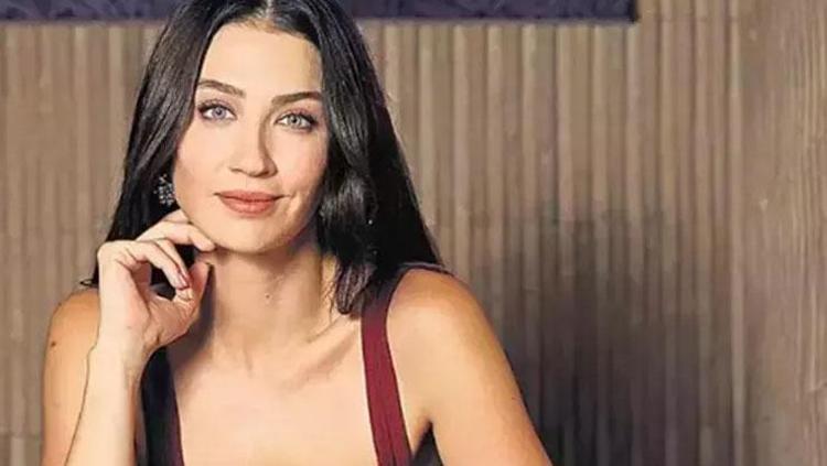 CEREN BENDERLİOĞLU KİMDİR