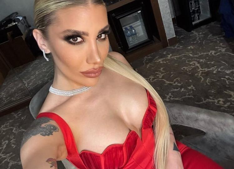 İrem Derici ve Demet Akalın barıştı İlk hamleyi o yapmış