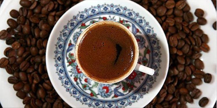 Türk kahvesinin içine ekleyin Köpüğünü kat kat artırıyor