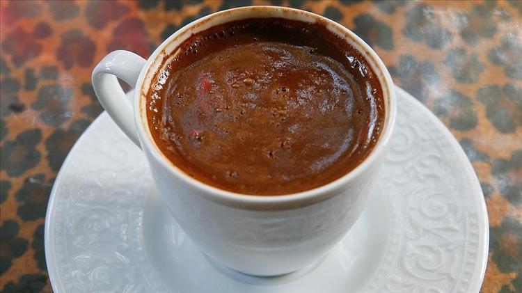 Türk kahvesinin içine ekleyin Köpüğünü kat kat artırıyor