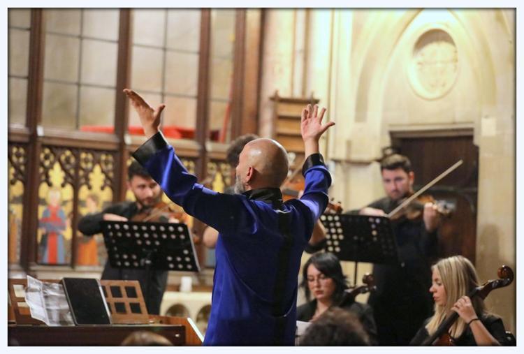 İZZET YÜCETOKET: AMAC YALNIZCA ESER SESLENDİRMEK DEĞİL