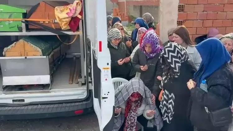 8 gün sonra gölette bulunmuştu: Elif Kumal gözyaşlarıyla defnedildi